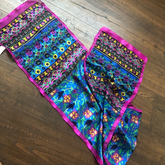 Made in Italy scarf - Picture 1 of 5